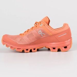 ON women’s cloudventure v2